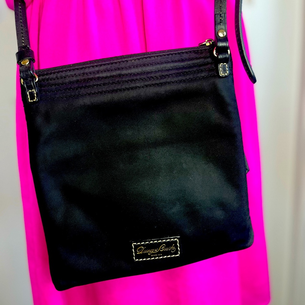 DOONEY & BOURKE Black Nylon Leather Strap Small Crossbody Purse Bag.